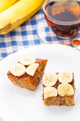 Cake with fresh banana