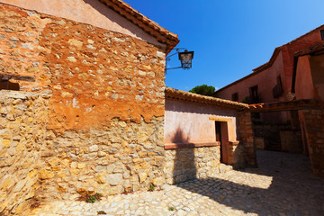 Obraz premium Narrow street of old spanish village