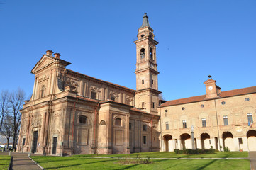 Fototapeta na wymiar Sanktuarium Matki Boskiej w Moretta