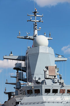 Shipborne radar