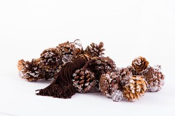 adorno navideño de piñas