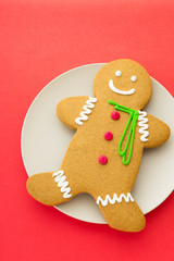 Gingerbread cookies with red background