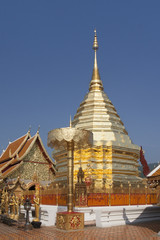 Fototapeta premium Doi Suthep Temple in Chiang Mai, Thailand