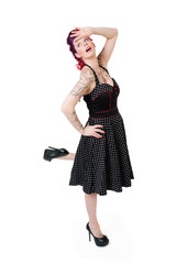 Junge Frau mit schockiertem Ausdruck