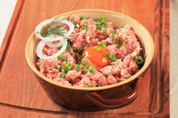Raw minced meat