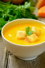 Pumpkin soup with croutons