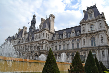 Fototapeta na wymiar Hotel de Ville in Paris, France