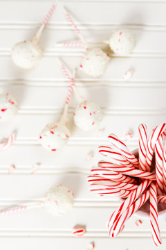 Peppermint Chocolate Cake Pops