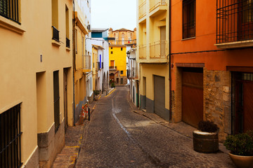 Fototapeta na wymiar Narrow street of Sagunto, Valencian Community