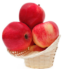 apples in a basket