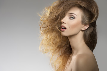 Naklejka premium girl with bushy hair-style