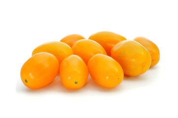 yellow baby plum tomatoes