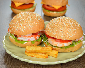 Burgers with shrimp