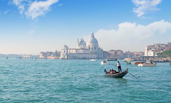 Fototapeta Gondola in Venice