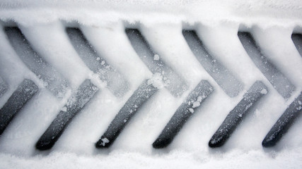 Tire track in snow - 59451388