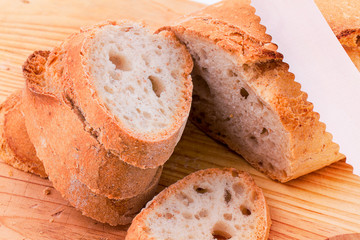 Fette di pane con coltello