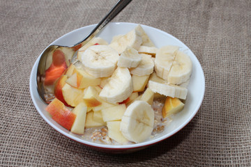 Müsli mit Früchten