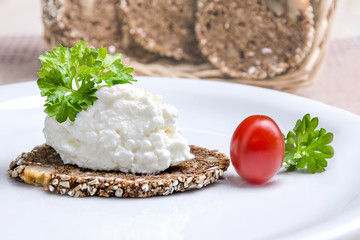 Schnittchen mit Frischkäse 8