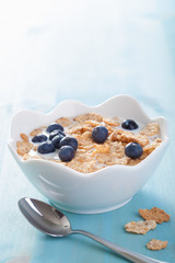 cornflakes with blueberry