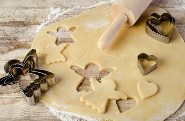 Baking christmas cookies