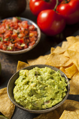 Green Homemade Guacamole with Tortilla Chips