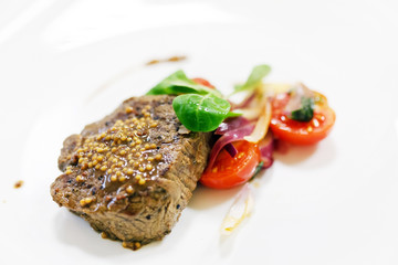 steak with vegetables