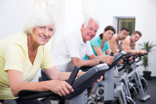 ins fitnessstudi