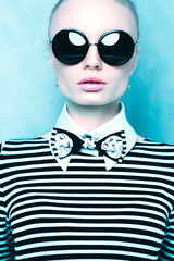 Sexy fashion woman with sunglasses