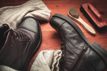 cleaning of men's boots