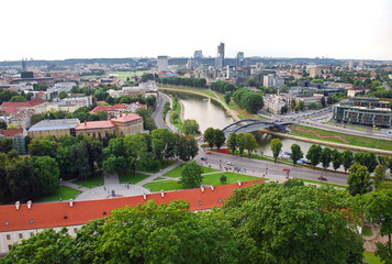 Fototapeta na wymiar Widok z Wieży Giedymina w centrum Wilna