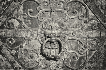 doorknocker