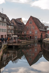 Maison alsacienne à colombage et son reflet