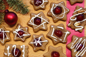 Lebkuchenplätzchen / Weihnachtsgebäck m Deko