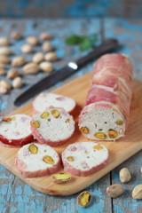 chicken roulade with pistachios