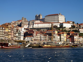 Fototapeta na wymiar Rzeka Duero w Porto