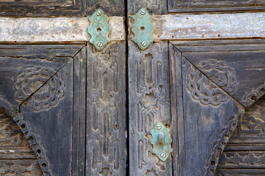 spain castle lock  knocker lanzarote abstract door wood