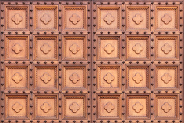 A wooden gate of the Siena dome