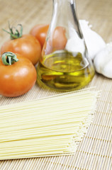 Pasta with tomato garlic and olive oil