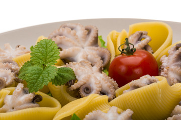 Lumaconi with octopus