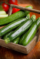 zucchine verdi biologiche