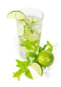Mohito mojito drink with lime and mint