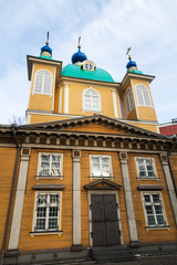 Fototapeta na wymiar alte Holzkirche in Riga