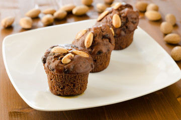 Muffins al cioccolato e mandorle