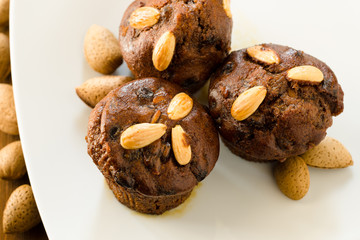 Muffins al cioccolato e mandorle