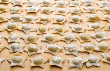 ravioli freschi fatti in casa