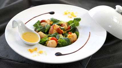 saint-jacques sur lit de mâche 4