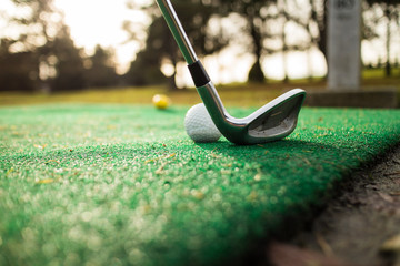 tee off at pitch and putt