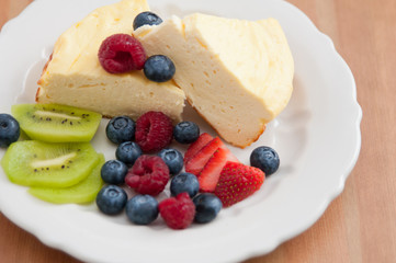 Cheesecake mit Früchten