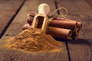 Cinnamon sticks and cinnamon powder - 59745111