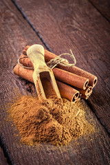 Cinnamon sticks and cinnamon powder - 59745147